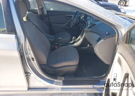 2015 Hyundai Elantra Se z USA, uszkodzony, nr VIN 5NPDH4AE7FH548987